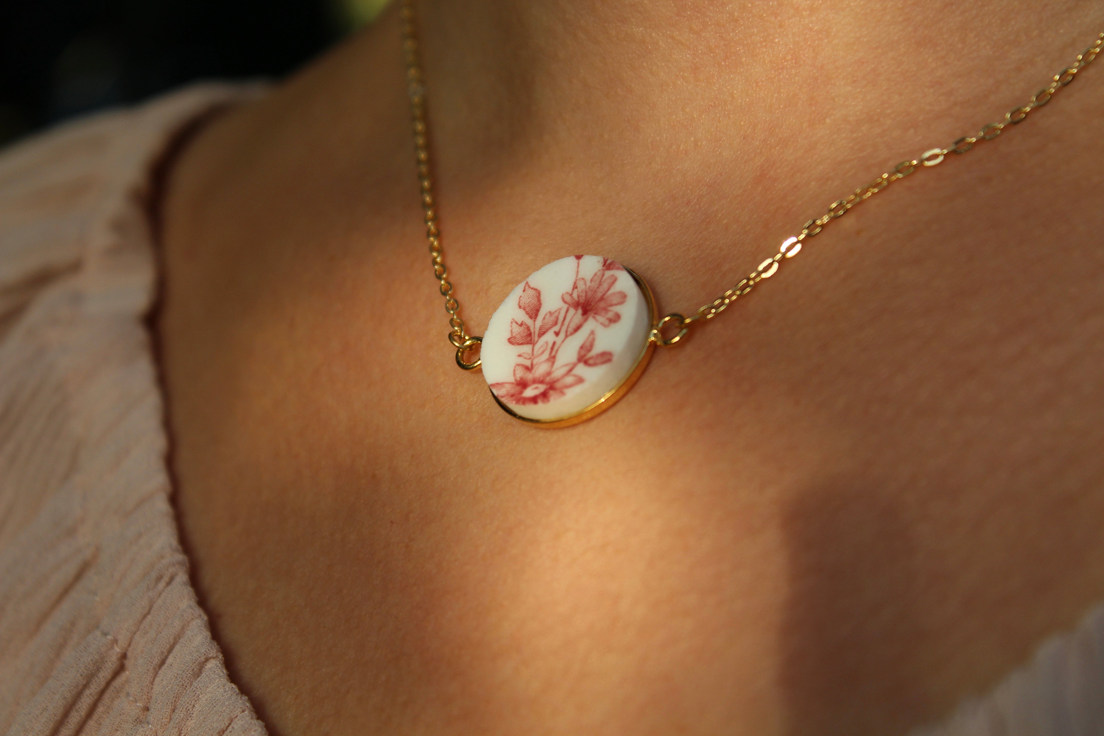 Collier Fleurs de faïence