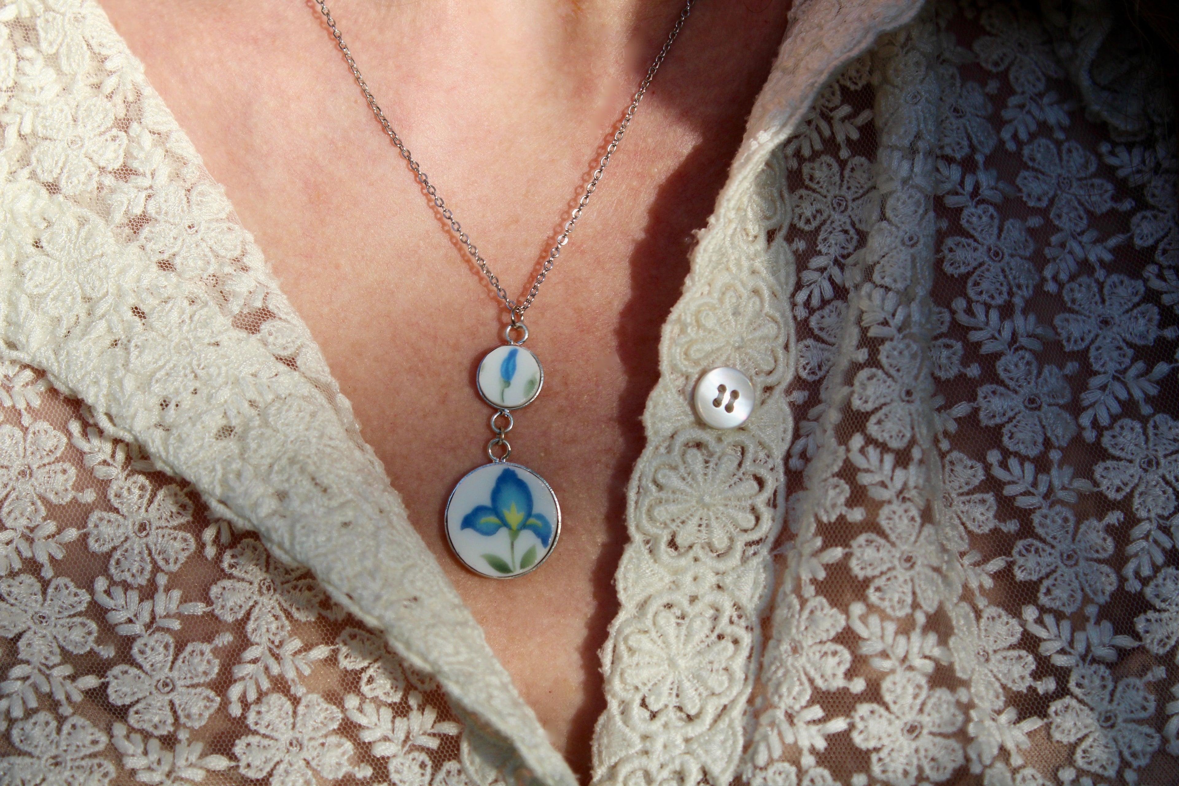 Collier Iris sauvage